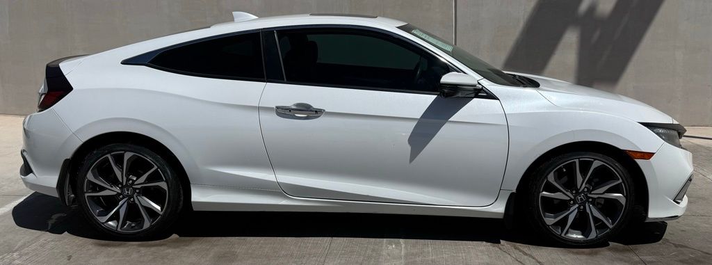 View vehicle photo 3