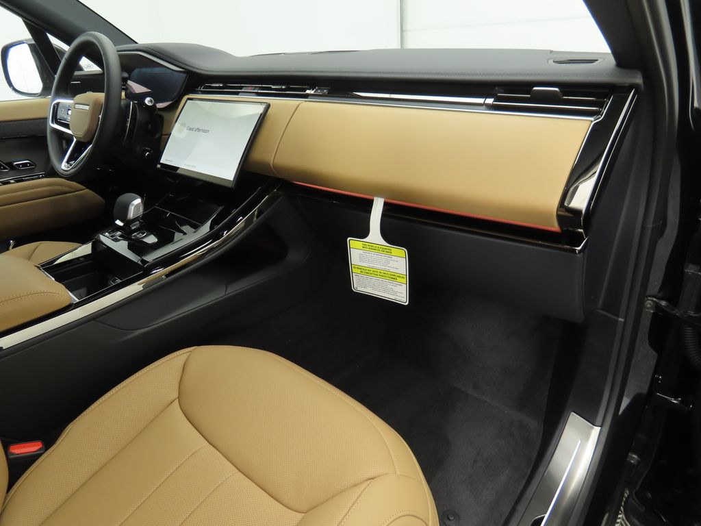 2025 Land Rover Range Rover Sport SE 19