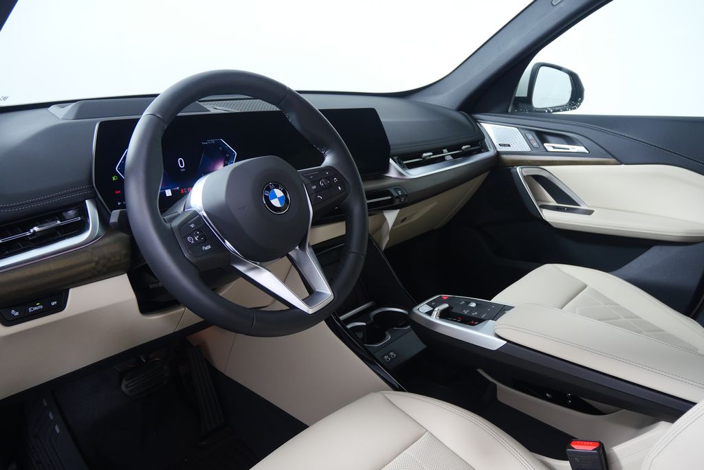 2025 BMW X1 xDrive28i 12