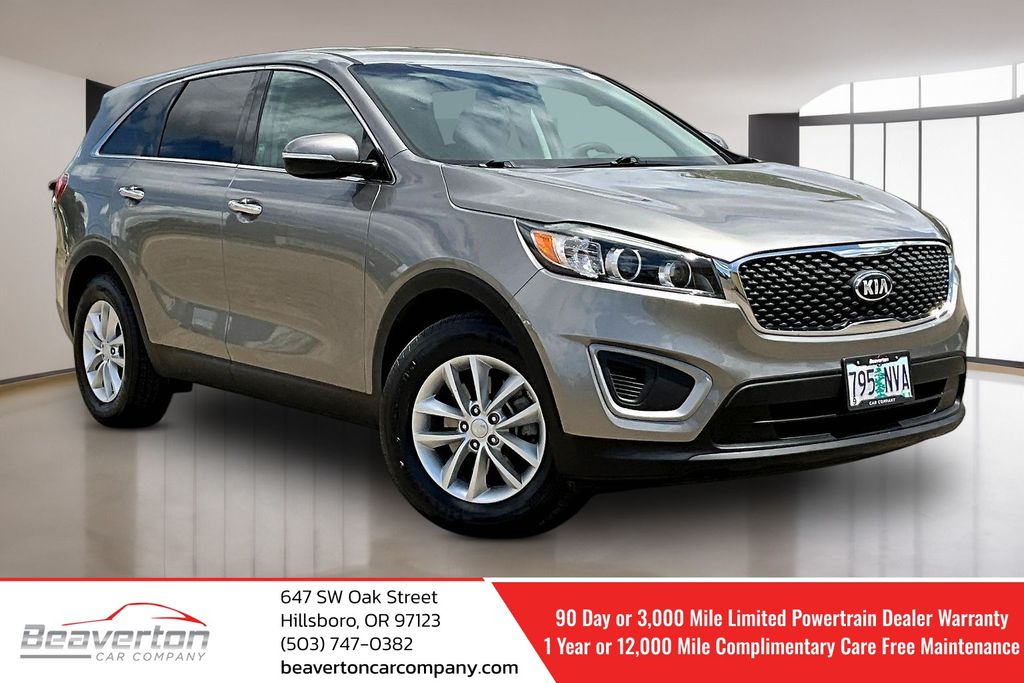 Titanium Silver 2018 Kia Sorento SUV / Crossover Front-Wheel Drive 6-Speed Automatic