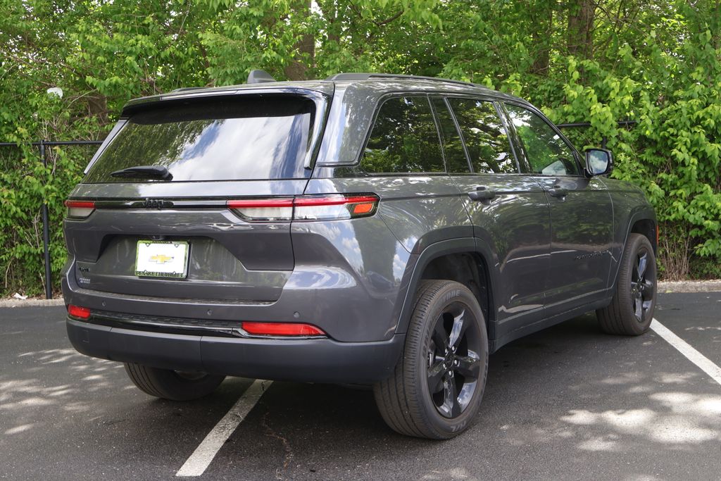 Thumbnail: 2023 Jeep Grand Cherokee - 9