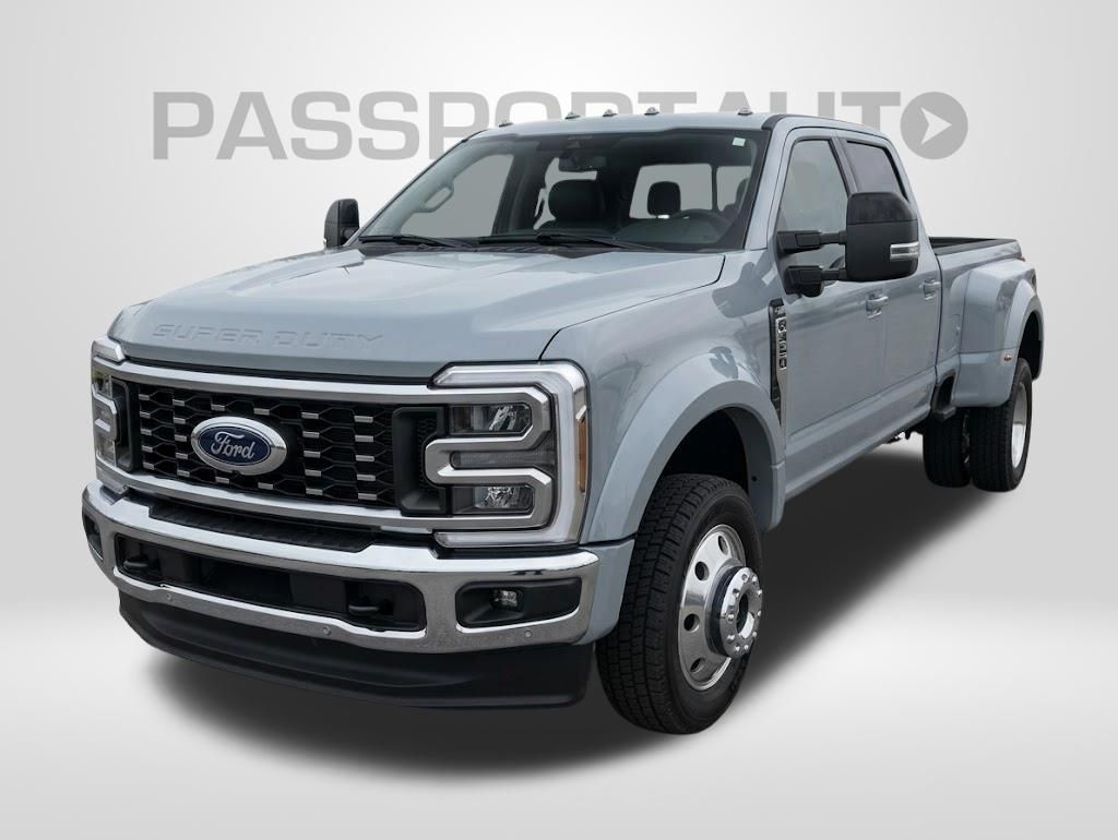 Gray Metallic 2026 Ford F-450 Super Duty Lariat Crew Cab LB DRW 4WD Pickup Truck Four-Wheel Drive Automatic