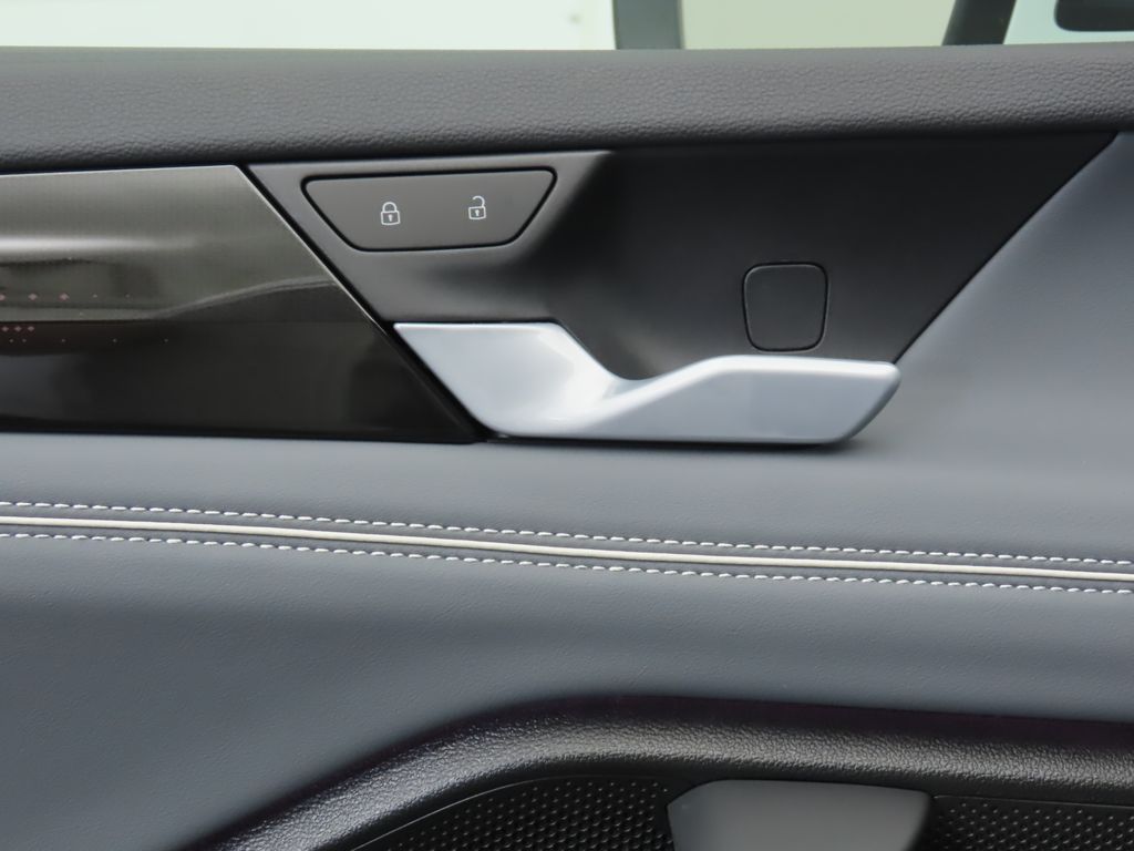 2025 Volkswagen Tiguan SE R-Line 25