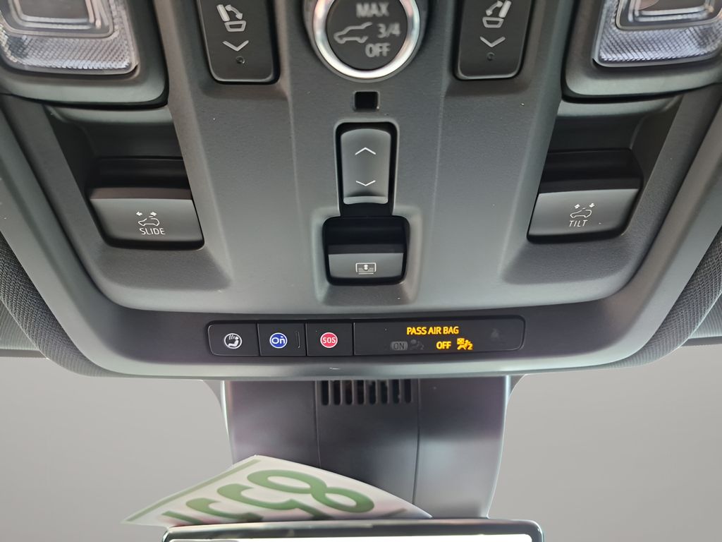 Used 2023 White Chevrolet High Country image 43