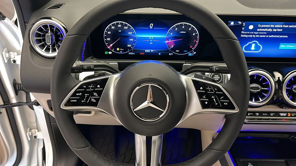 2025 Mercedes-Benz GLB 250 13