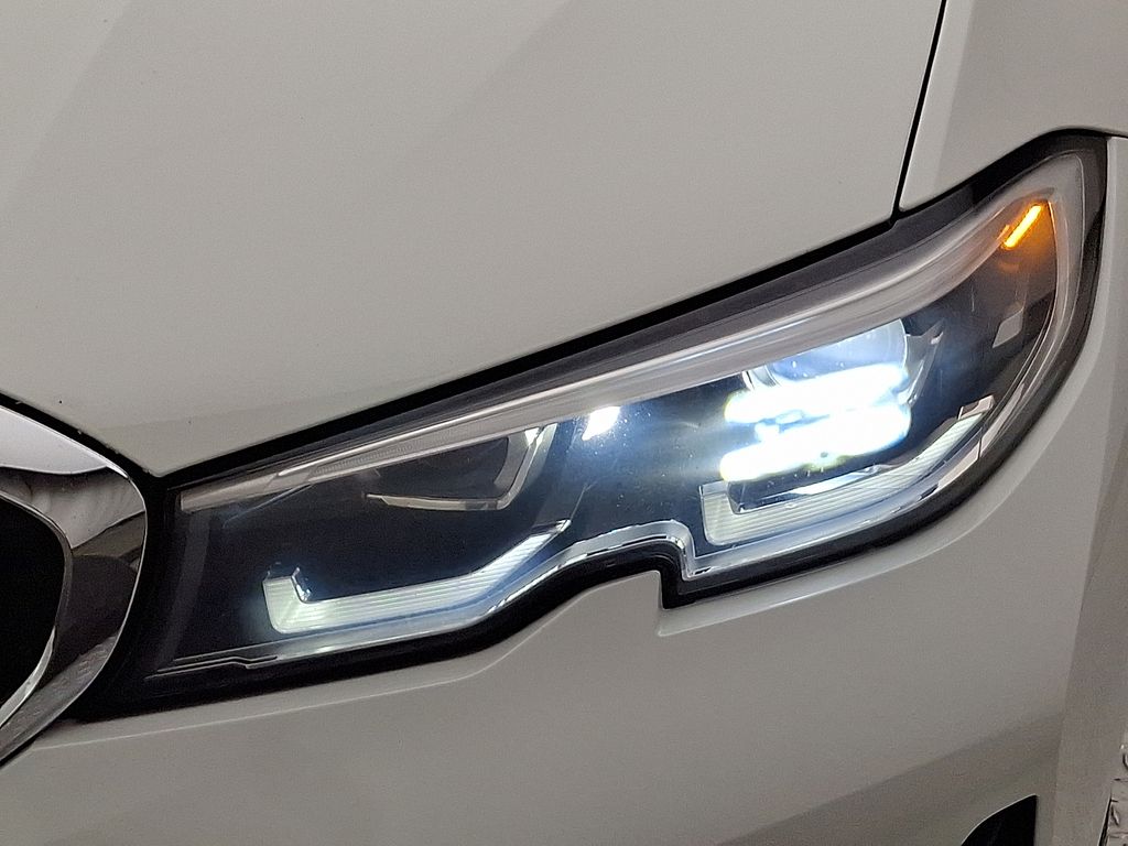 Thumbnail: 2020 BMW 3 Series - 9