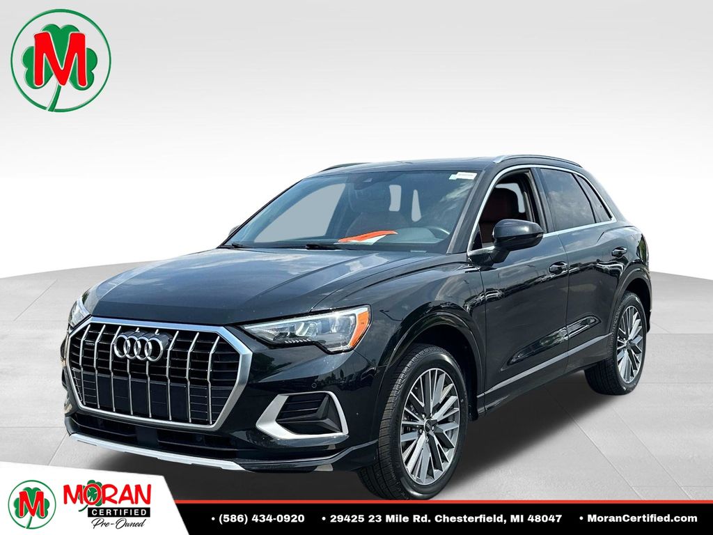  2022 Audi Q3 quattro Premium 40 TFSI   