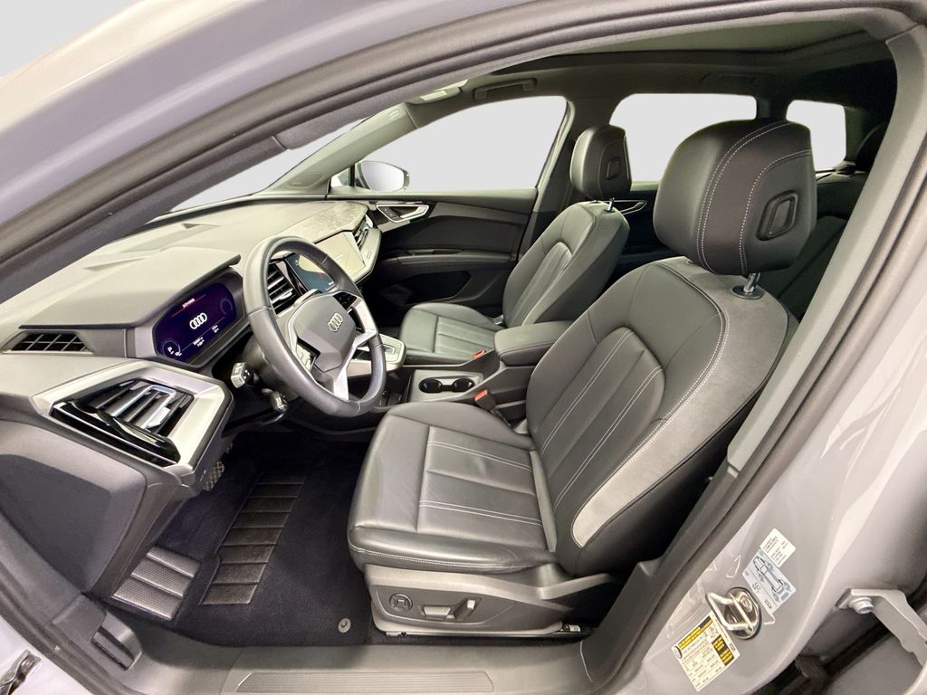 Thumbnail: 2023 Audi Q4 e-tron - 18