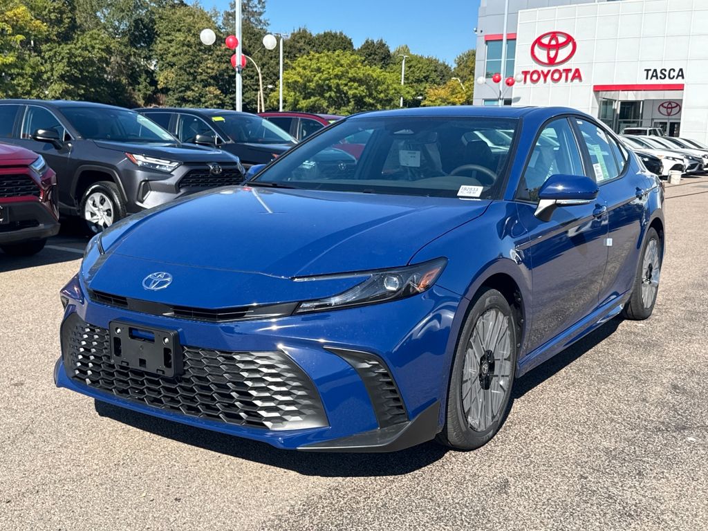 2026 Toyota Camry SE photo 3