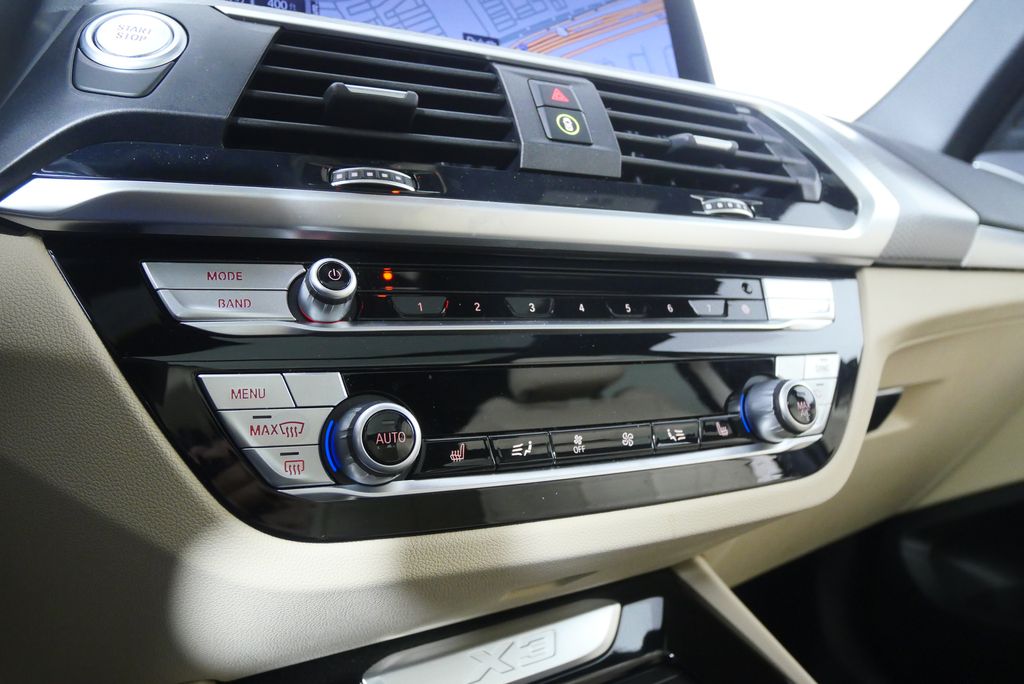 Thumbnail: 2021 BMW X3 - 27