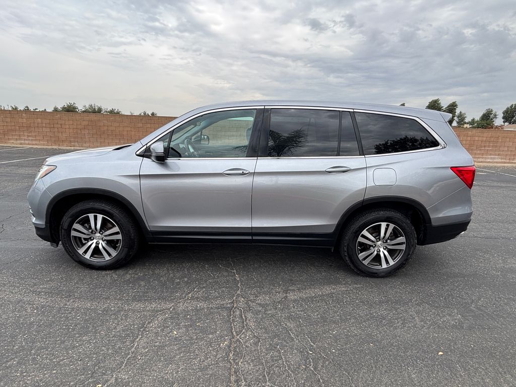 Thumbnail: 2016 Honda Pilot - 8