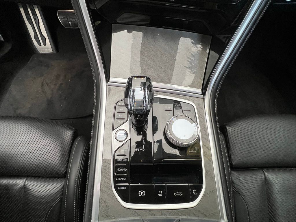 Thumbnail: 2019 BMW 8 Series - 15