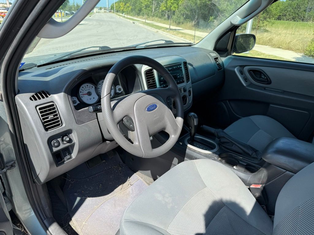Thumbnail: 2006 Ford Escape - 7