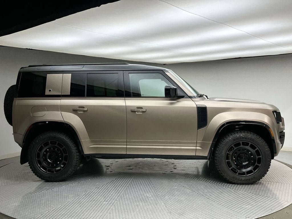 Thumbnail: 2026 Land Rover Defender - 14