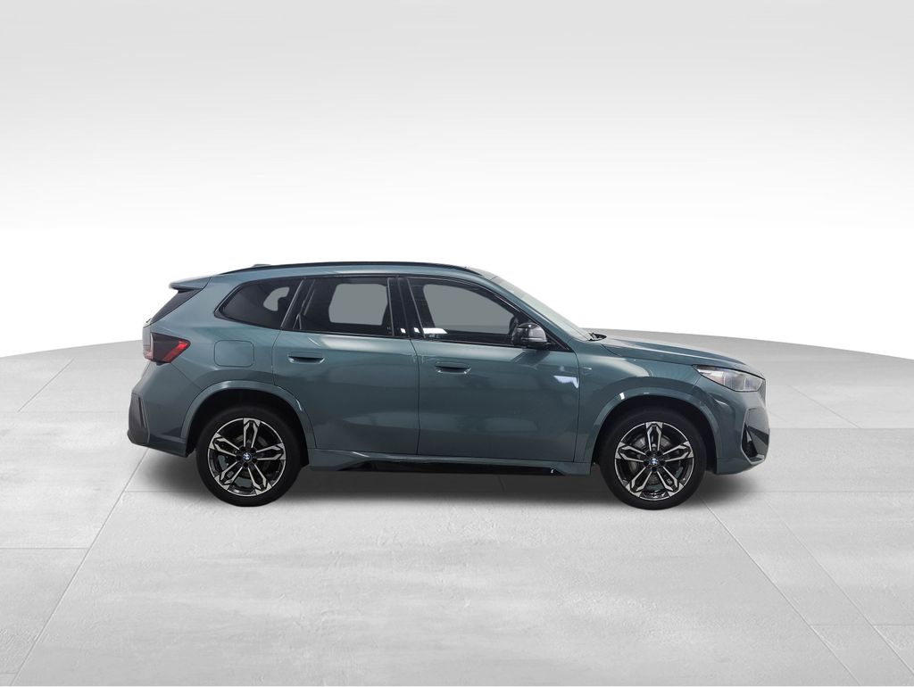 Thumbnail: 2023 BMW X1 - 6