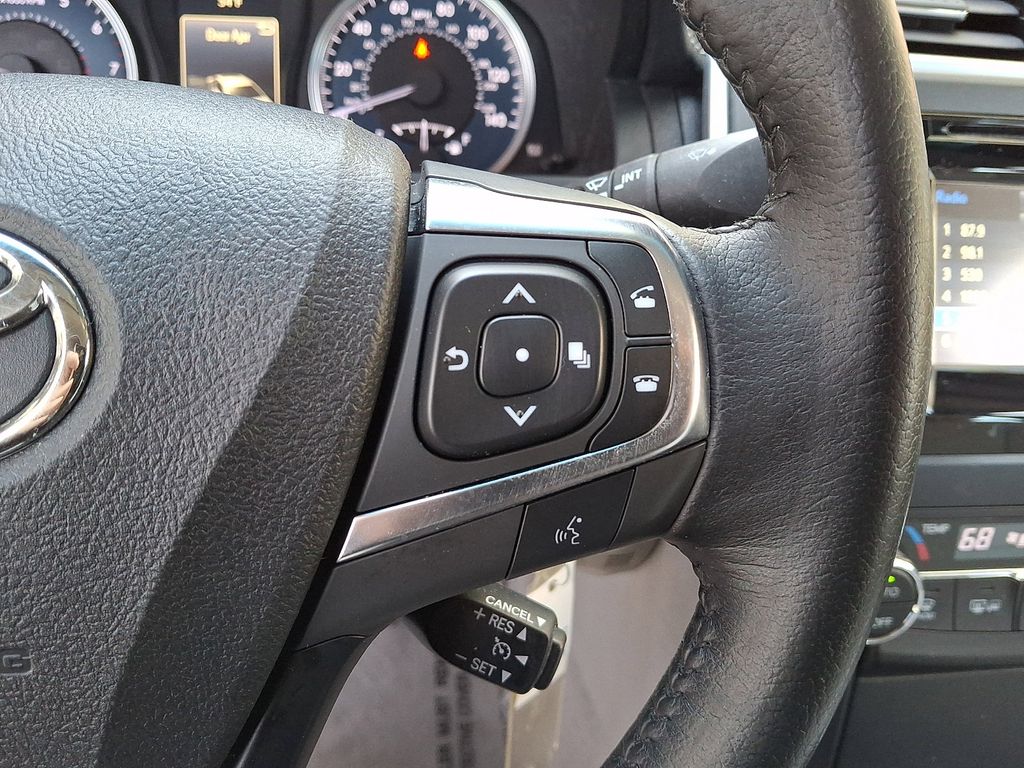 Thumbnail: 2015 Toyota Camry - 22