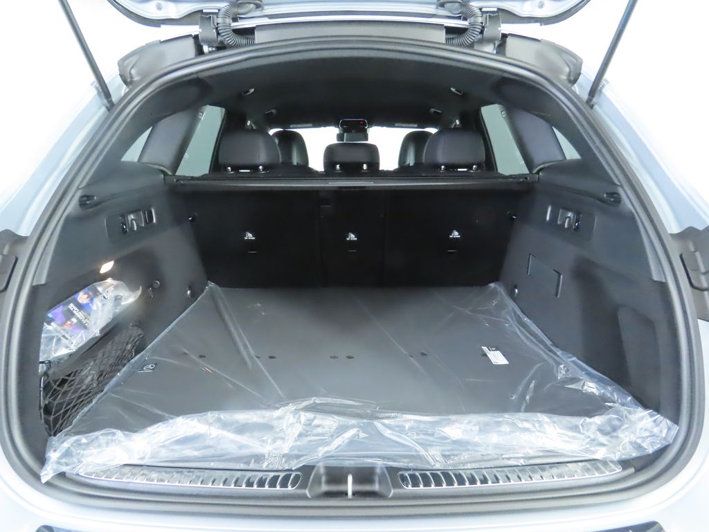 Thumbnail: 2025 Mercedes-Benz GLC - 28