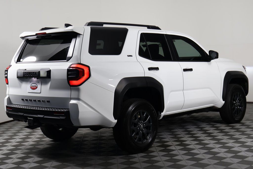 Thumbnail: 2025 Toyota 4Runner - 4