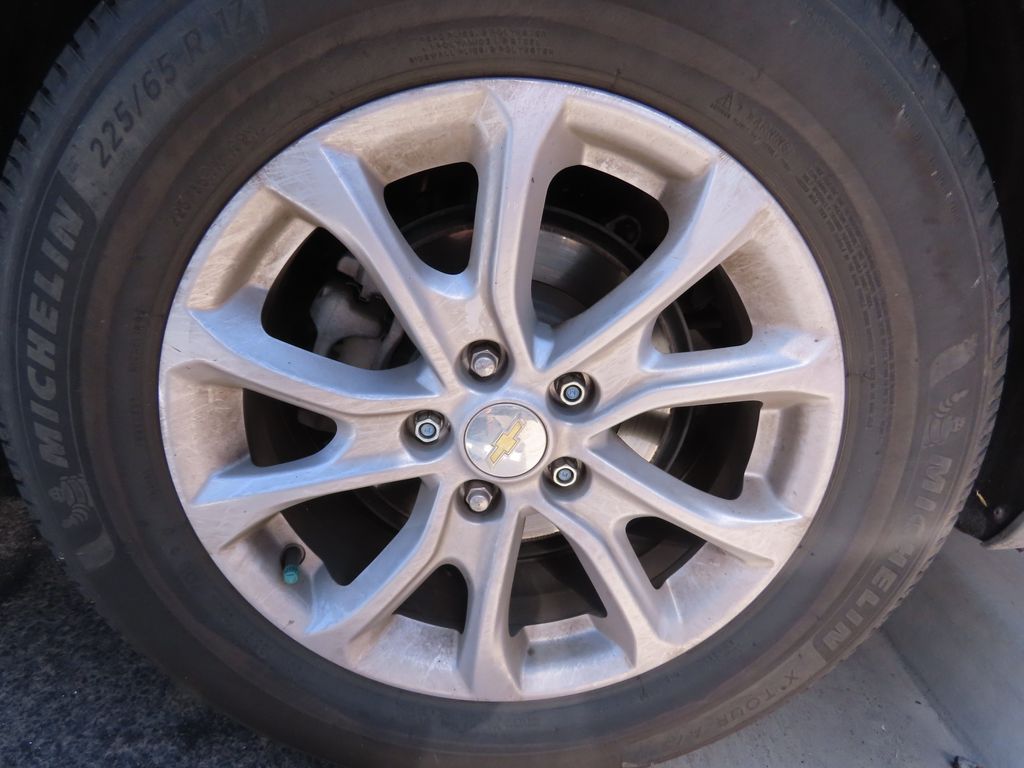 Thumbnail: 2019 Chevrolet Equinox - 16