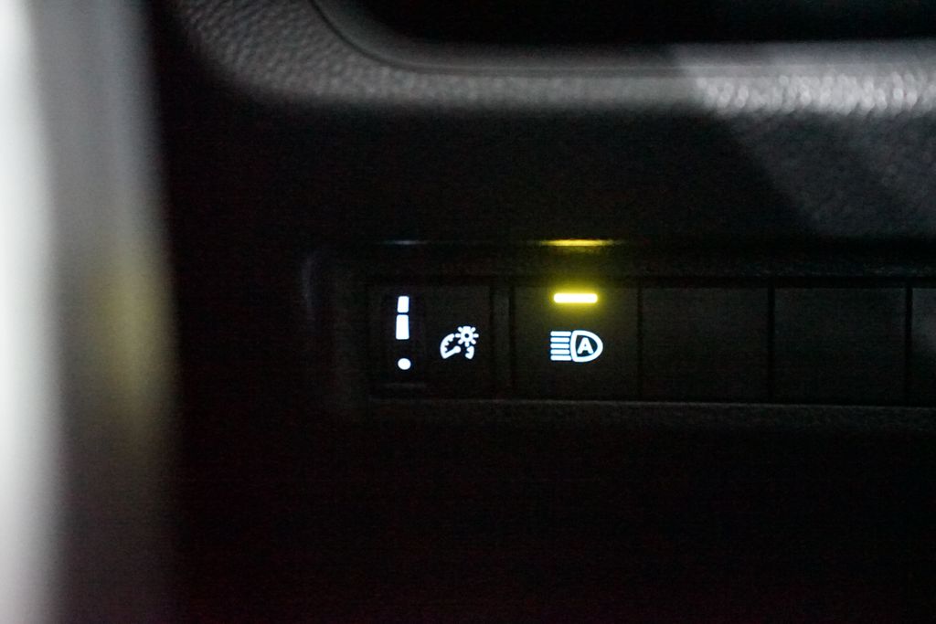 Thumbnail: 2025 Toyota RAV4 - 24