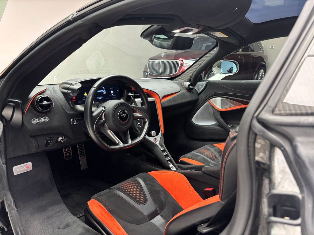 2024 McLaren 750S