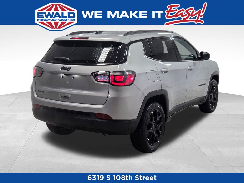 2025 Jeep Compass Latitude photo