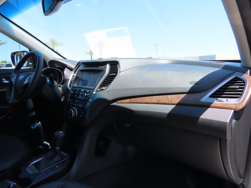 2018 Hyundai Santa Fe Sport 2.0T 17