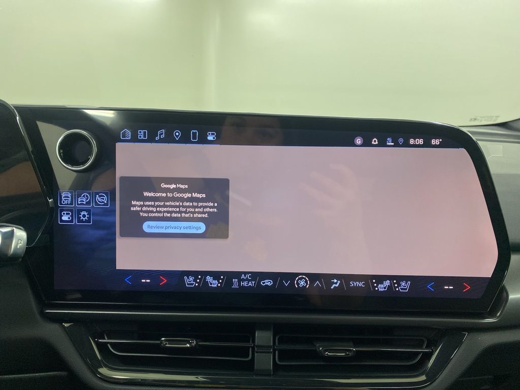 2025 Chevrolet Equinox EV RS photo