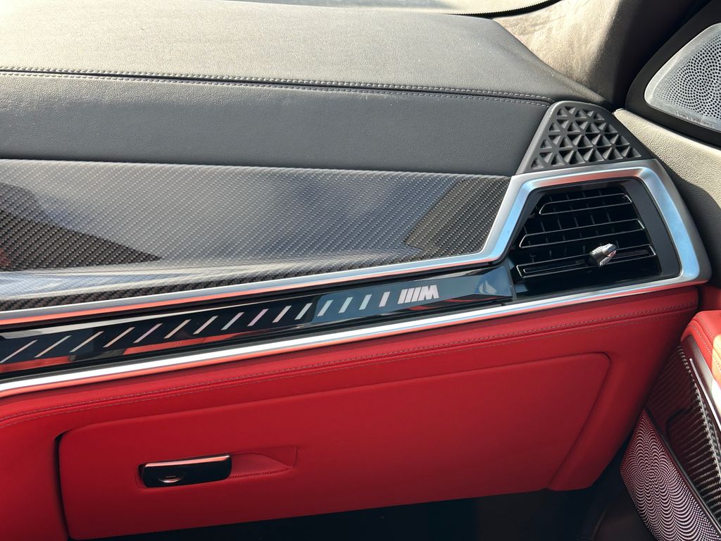 2025 BMW X6 M 26