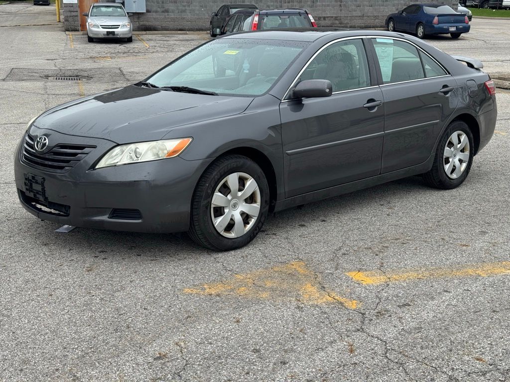 Magnetic Gray 2007 Toyota Camry LE Sedan Front-Wheel Drive 5-Speed Automatic Overdrive