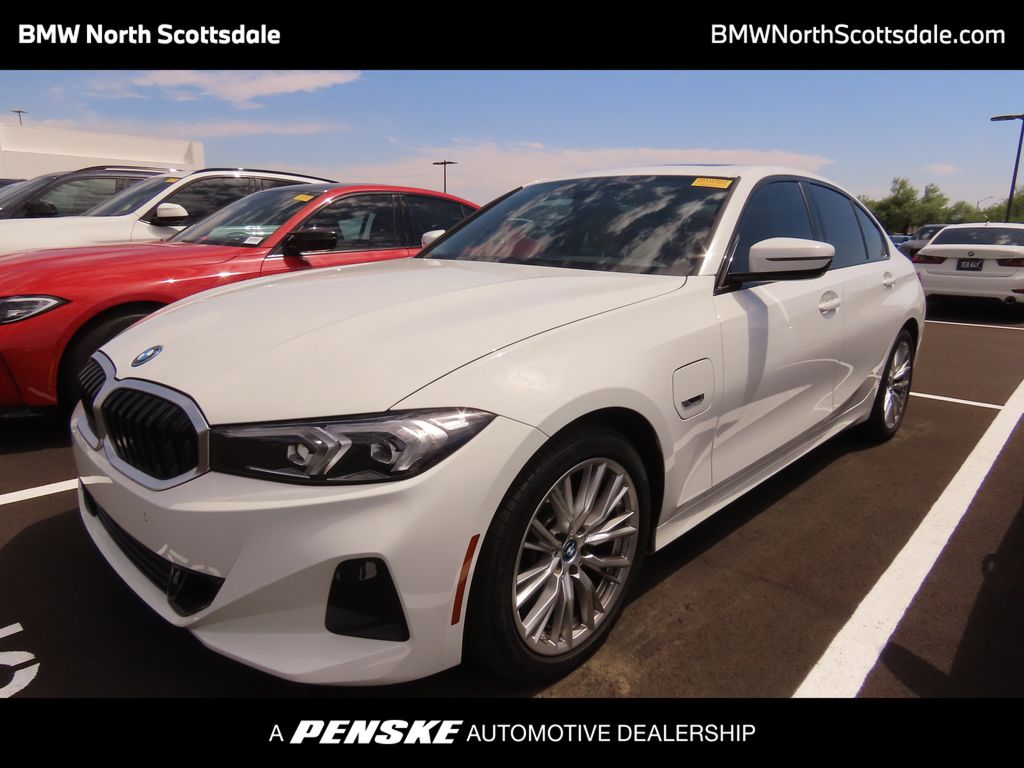 Thumbnail: 2023 BMW 3 Series - 1