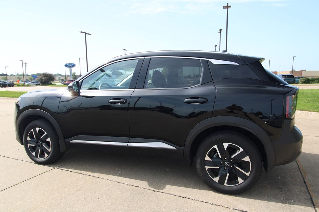 Used 2025 Nissan Kicks SUV