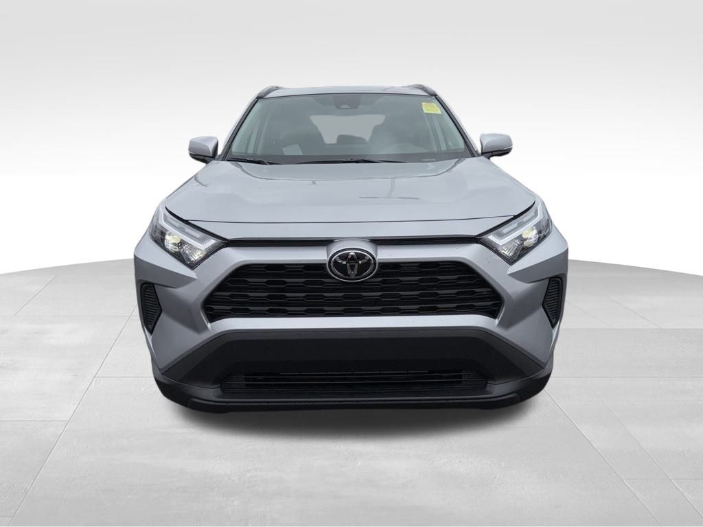 Thumbnail: 2025 Toyota RAV4 - 8