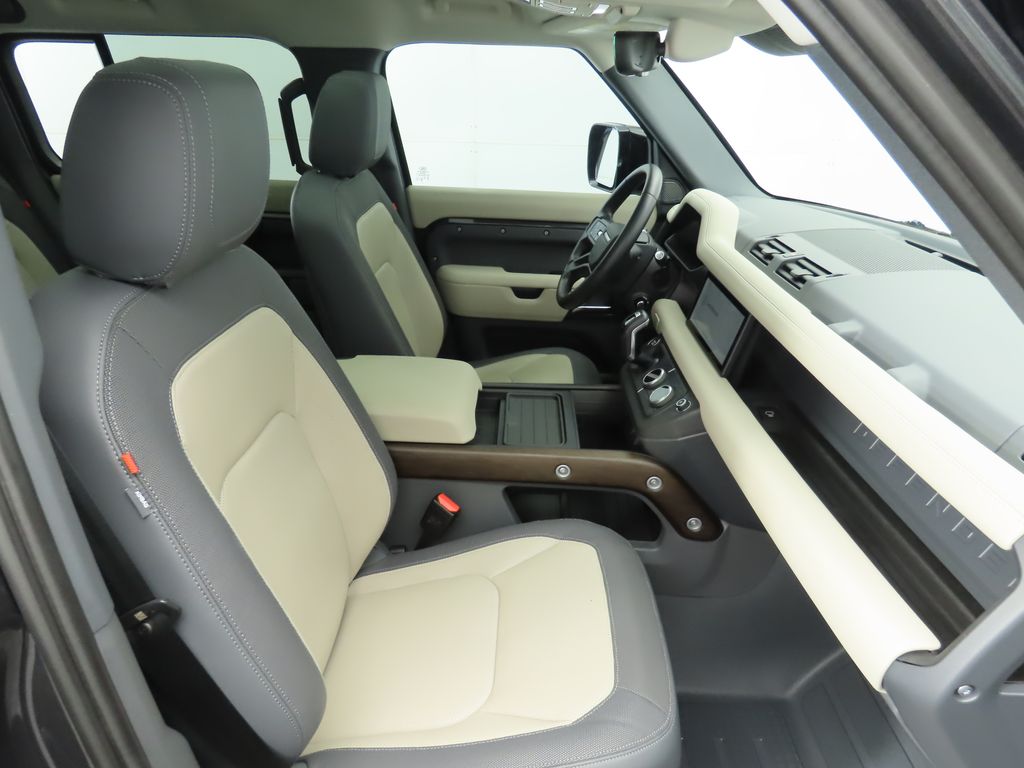 Thumbnail: 2024 Land Rover Defender - 19