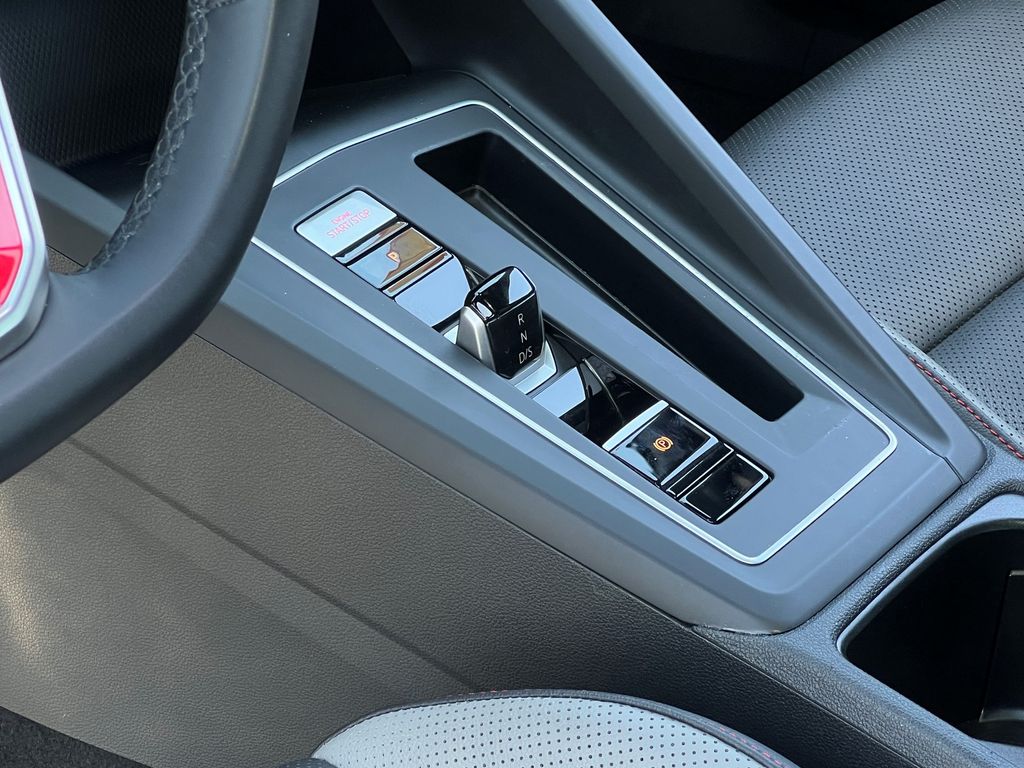 2022 Volkswagen Golf GTI 2.0T SE