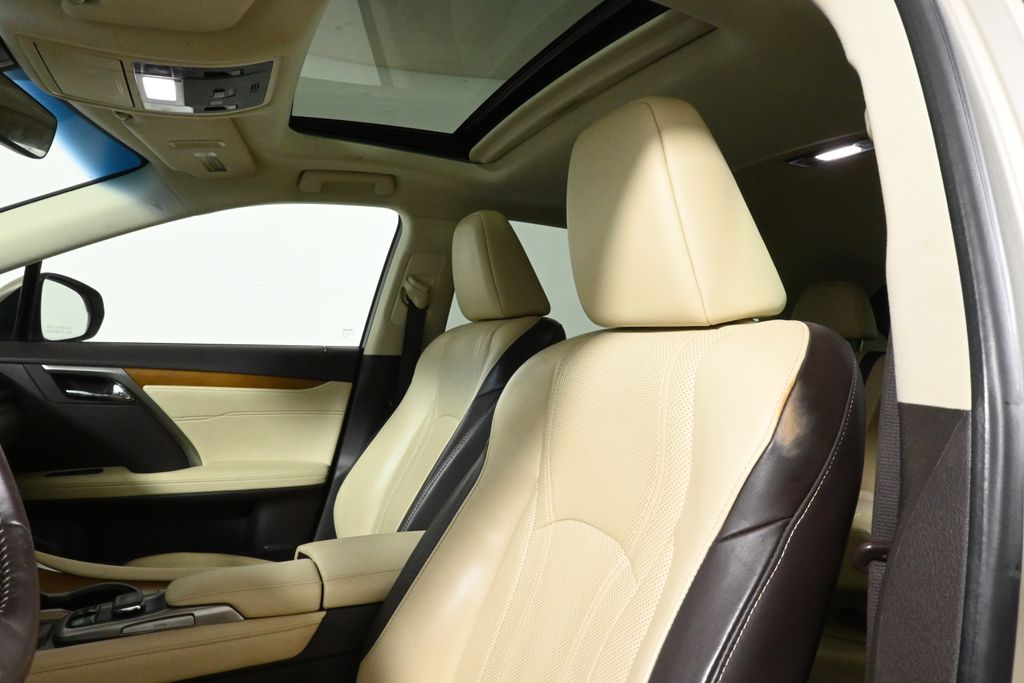 Thumbnail: 2018 Lexus RX - 4