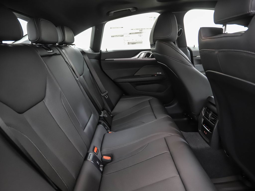 Thumbnail: 2026 BMW 4 Series - 26