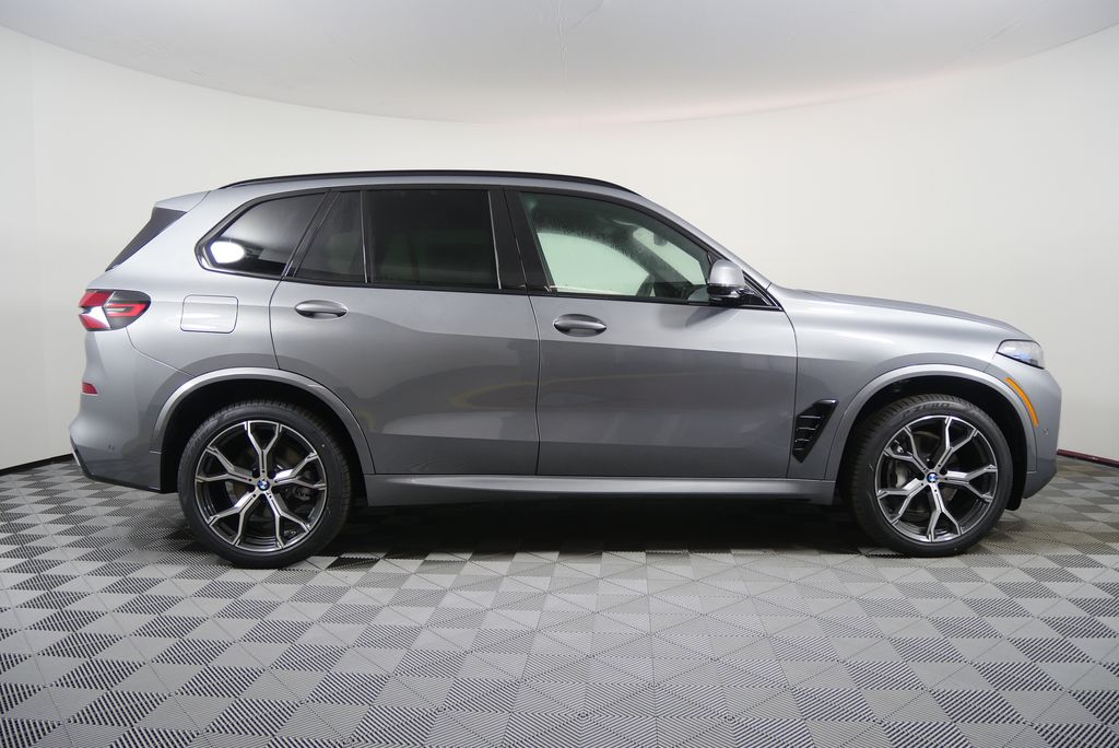 Thumbnail: 2026 BMW X5 - 2