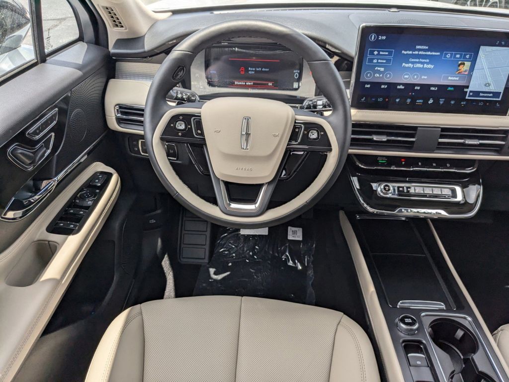 2025 Lincoln Corsair Premiere