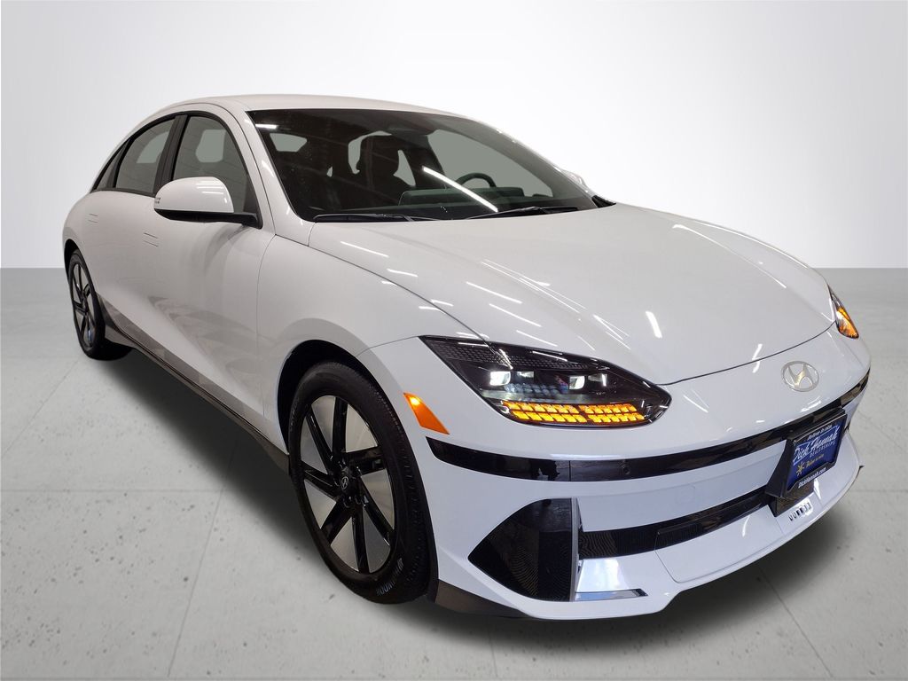 2025 Hyundai IONIQ 6 SE