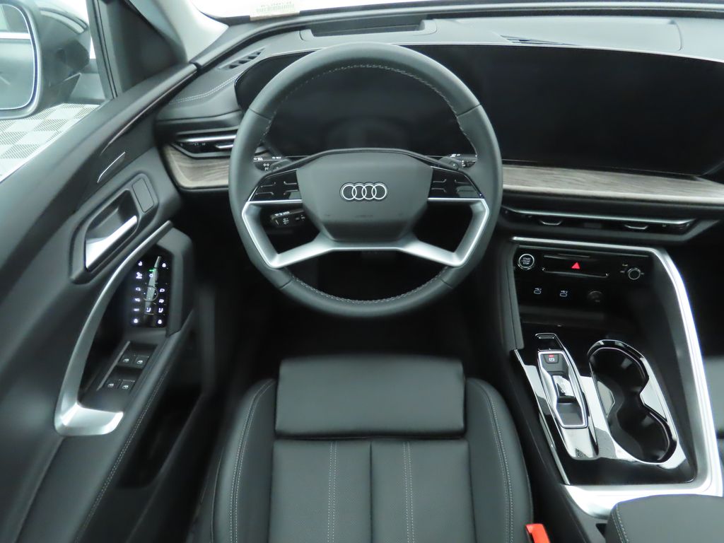 Thumbnail: 2025 Audi Q5 - 11