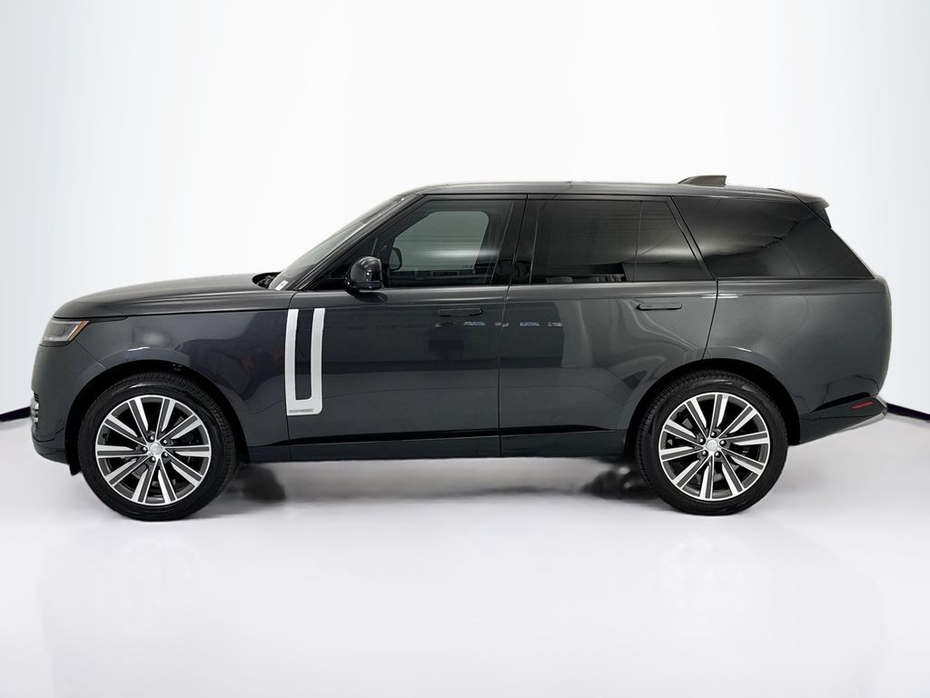 Thumbnail: 2023 Land Rover Range Rover - 8