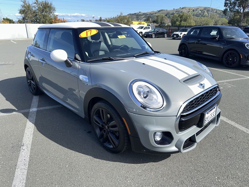 2017 MINI Cooper Base 5