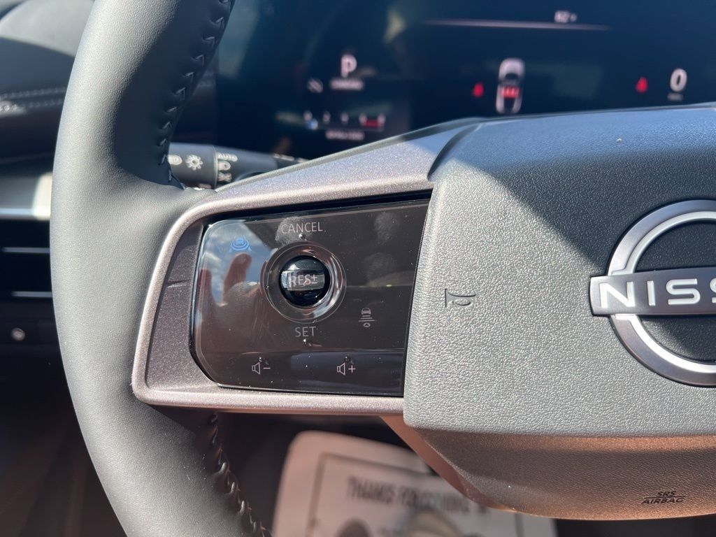 2025 Everest White Pearl Tricoat Nissan Murano SL AWD SUV