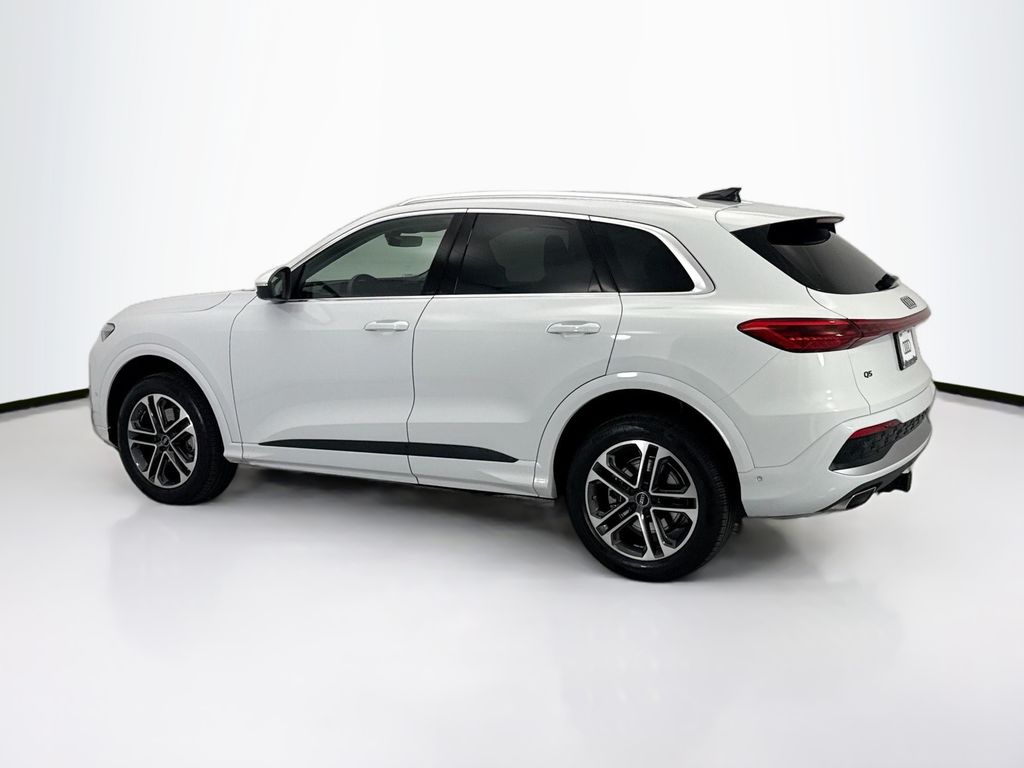 Thumbnail: 2025 Audi Q5 - 7