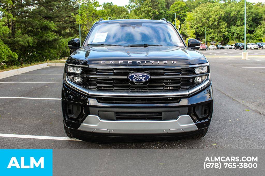 Used 2025 Black Ford Platinum image 10