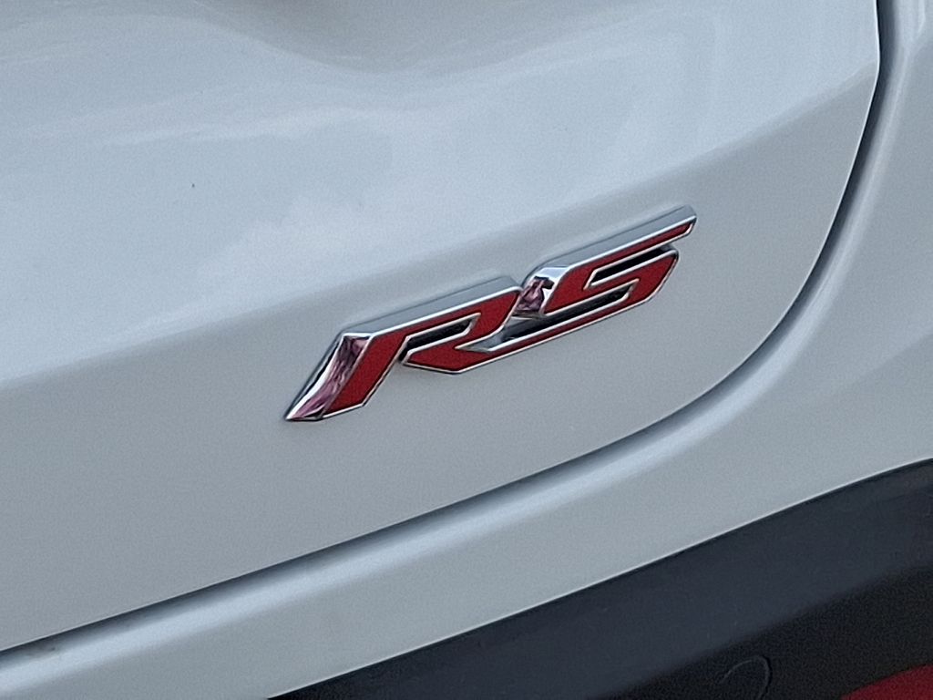2025 Chevrolet Trax RS 12
