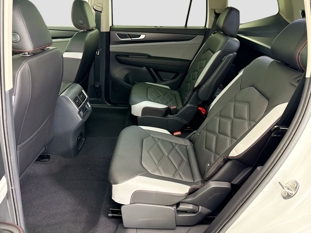 Thumbnail: 2026 Volkswagen Atlas - 18