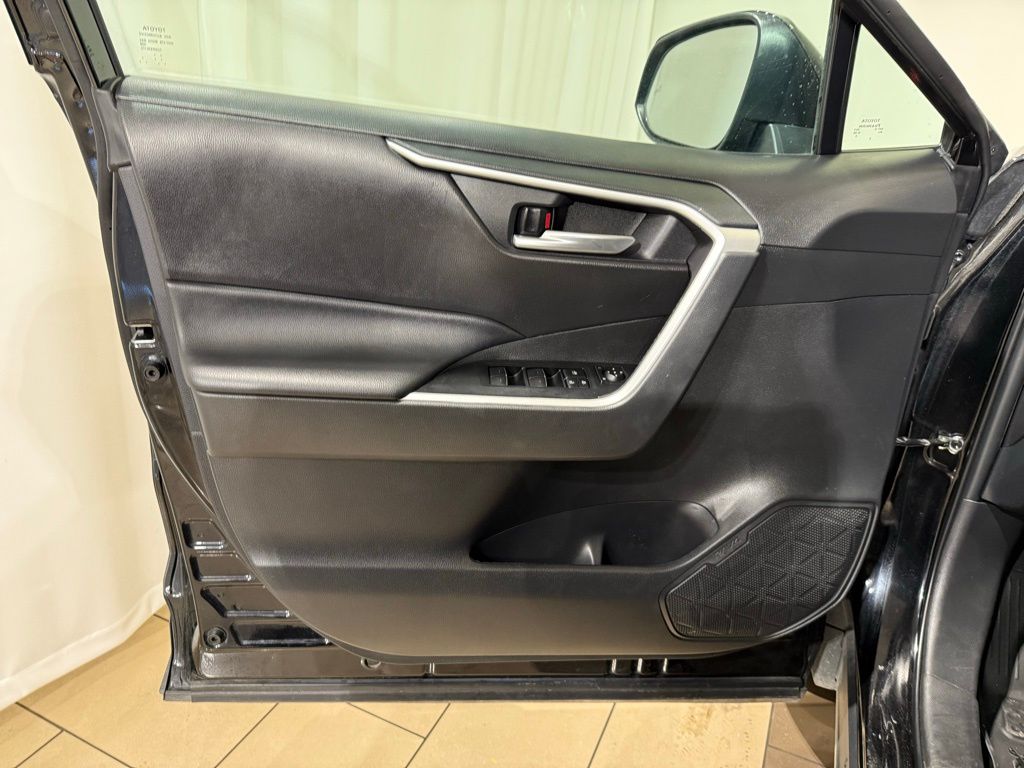 Thumbnail: 2024 Toyota RAV4 - 15