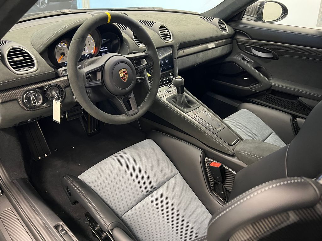 Thumbnail: 2025 Porsche 718 Cayman - 4